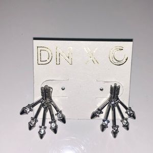 Capwell Arrow to the Stars Ear Jackets